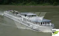 Tàu du lịch rao bán