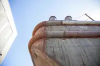 Sà lan để bán