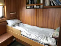Tàu kéo để bán