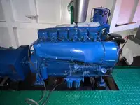 Tàu kéo để bán