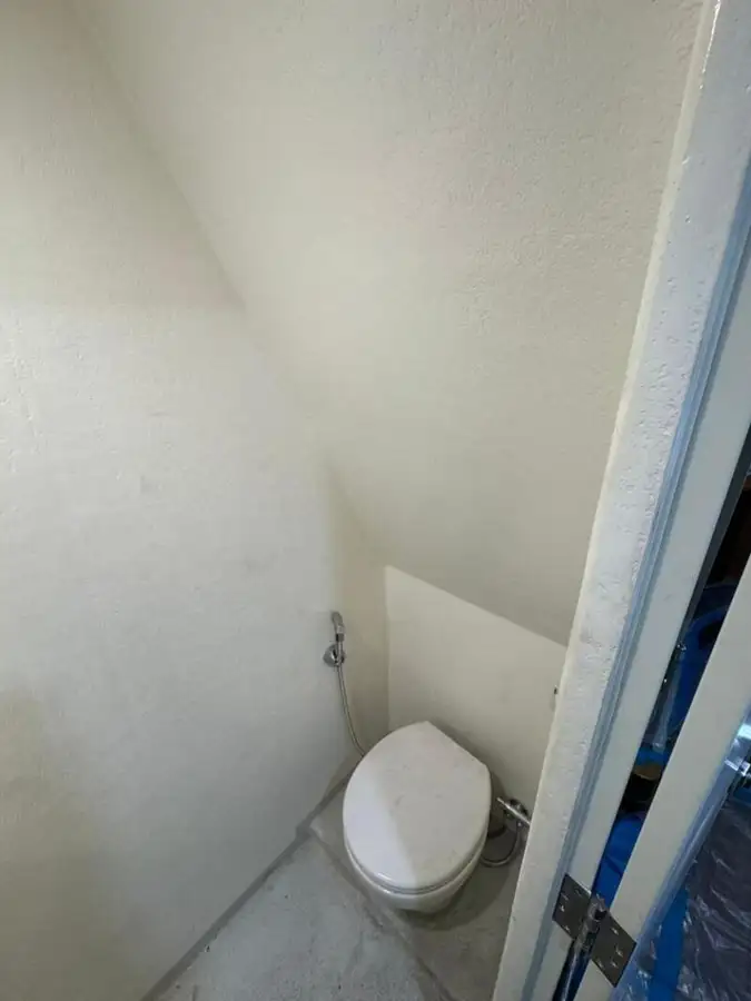 Tàu kéo để bán