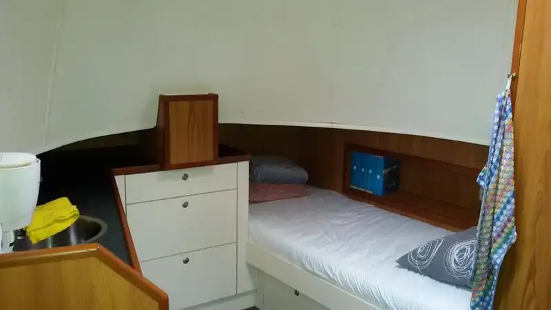 Tàu tuần tra để bán