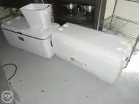 Tàu du lịch để bán