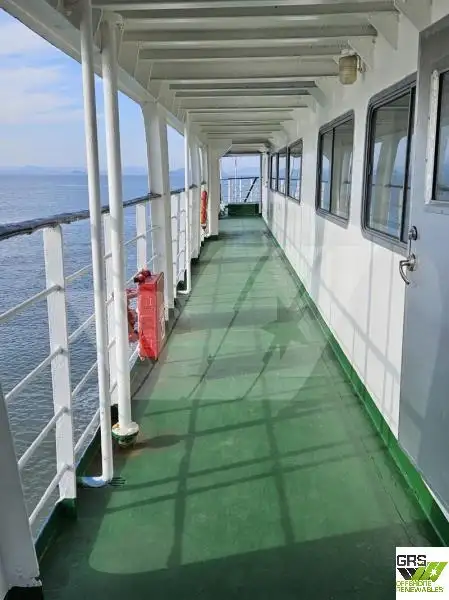 Tàu đổ bộ, chở hàng để bán