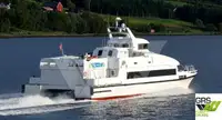 Tàu du lịch để bán
