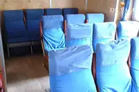 Tàu phà để bán