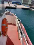 Tàu kéo để bán