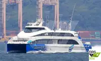 Tàu chở khách rao bán