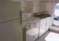 Tàu kéo để bán