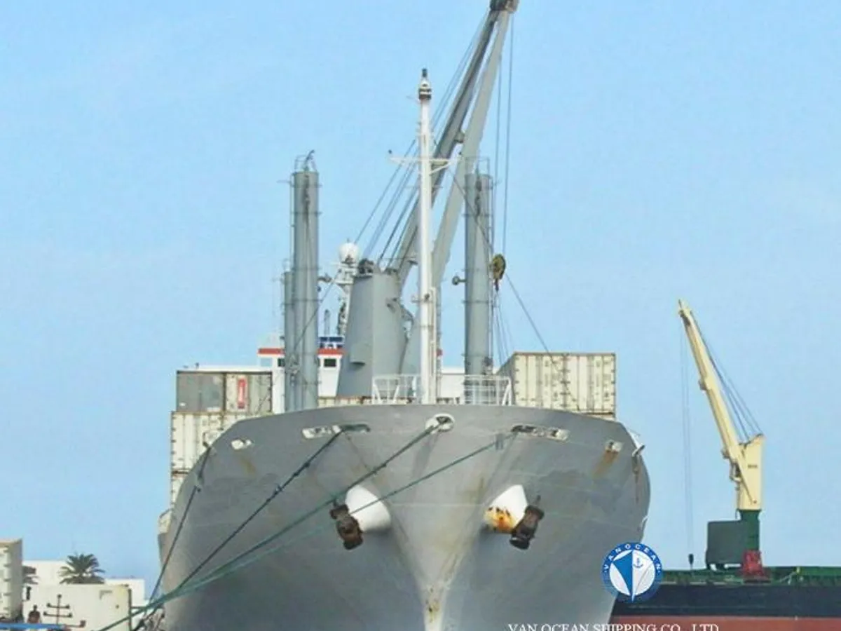 Tàu lạnh để bán
