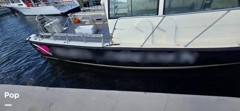 Tàu hỗ trợ lặn để bán