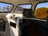 Tàu kéo lưới để bán