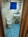 Tàu chở thủy thủ đoàn để bán