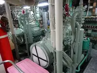 Tàu câu dài để bán