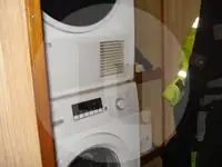 Tàu kéo lưới để bán