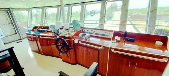 Tàu đổ bộ, chở hàng để bán