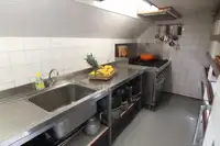 Khách sạn nổi để bán