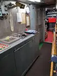 Tàu kéo lưới để bán