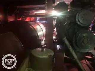 Tàu cung cấp để bán