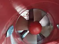 Tàu kéo để bán