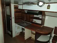 Tàu kéo để bán