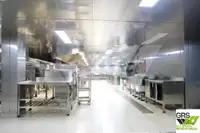 Sà lan chở người để bán