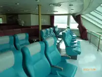 Tàu phà để bán