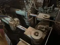 Tàu kéo lưới để bán