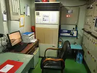 Tàu kéo để bán