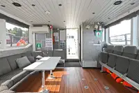 Tàu du lịch để bán