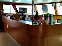 Tàu chở khách để bán