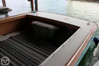 Tàu chế biến cá để bán