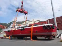 Tàu container để bán