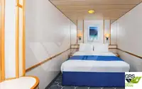 Tàu du lịch để bán