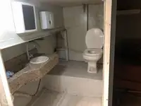 Tàu cung cấp để bán