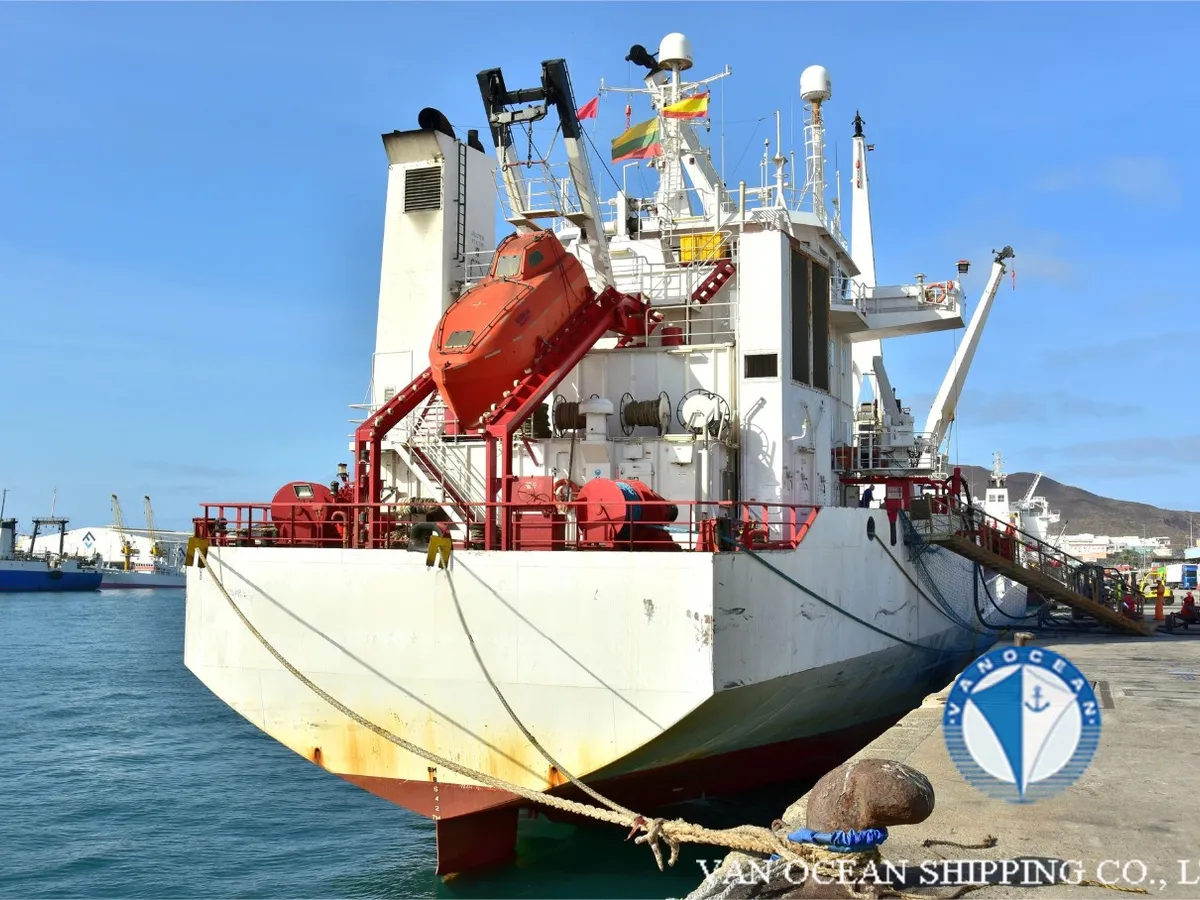 Tàu lạnh để bán