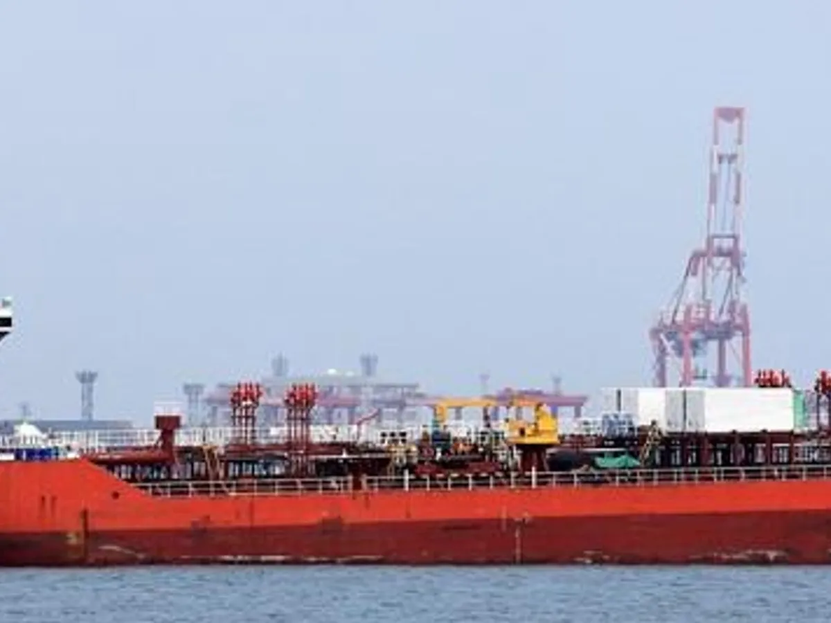 Tàu chở dầu/hóa chất để bán