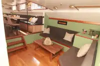 Khách sạn nổi để bán