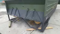 Tàu làm việc để bán