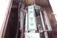 Tàu chở thủy thủ đoàn để bán