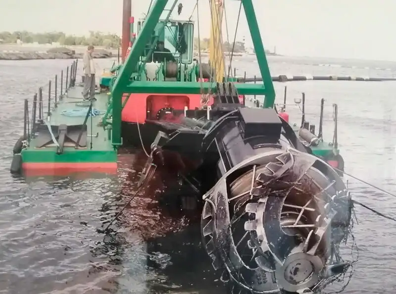 Tàu nạo vét để bán