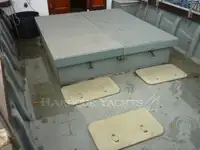 Tàu kéo lưới để bán