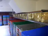 Tàu kéo lưới để bán