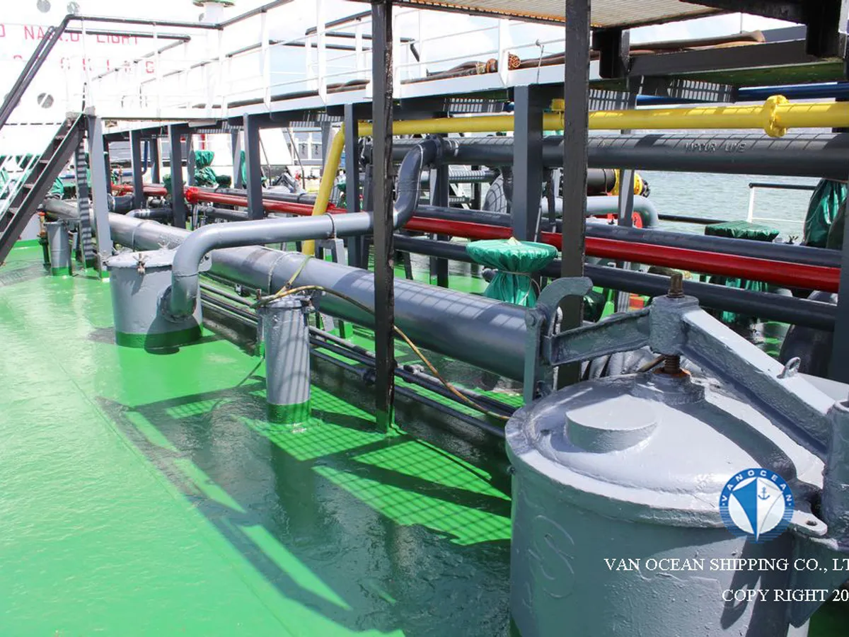 Tàu chở dầu/hóa chất để bán