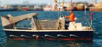 Thuyền làm việc rao bán