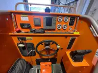 Tàu làm việc để bán