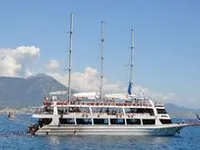 Tàu chở khách để bán