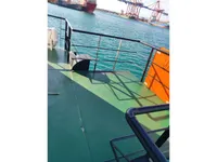 Tàu container để bán