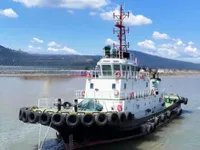 Tàu kéo để bán
