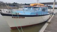Tàu đánh cá để bán